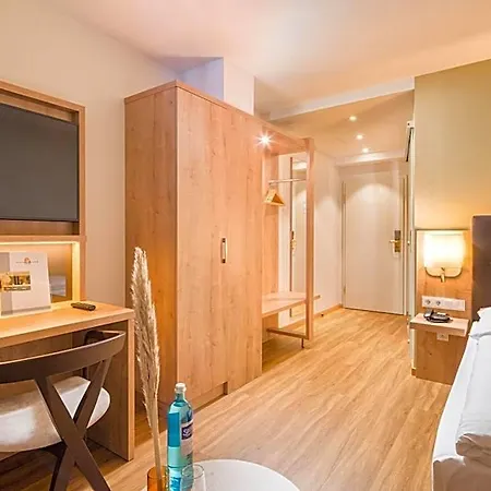 Flandrischer Hof Отель 3*